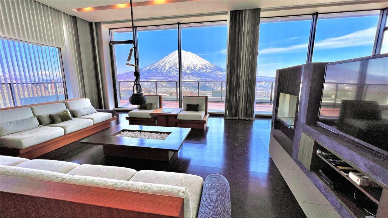 Miru Nozomi Views Aparthotel Кучан Екстериор снимка