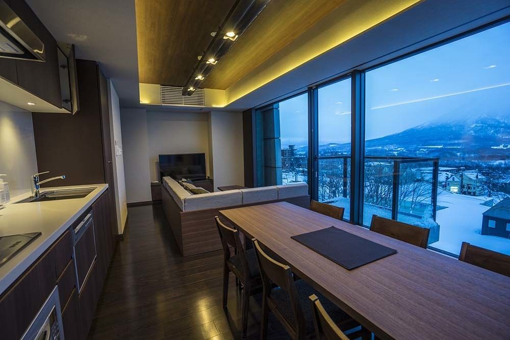 Miru Nozomi Views Aparthotel Кучан Екстериор снимка