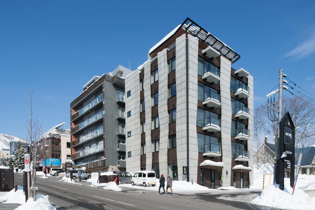 Miru Nozomi Views Aparthotel Кучан Екстериор снимка