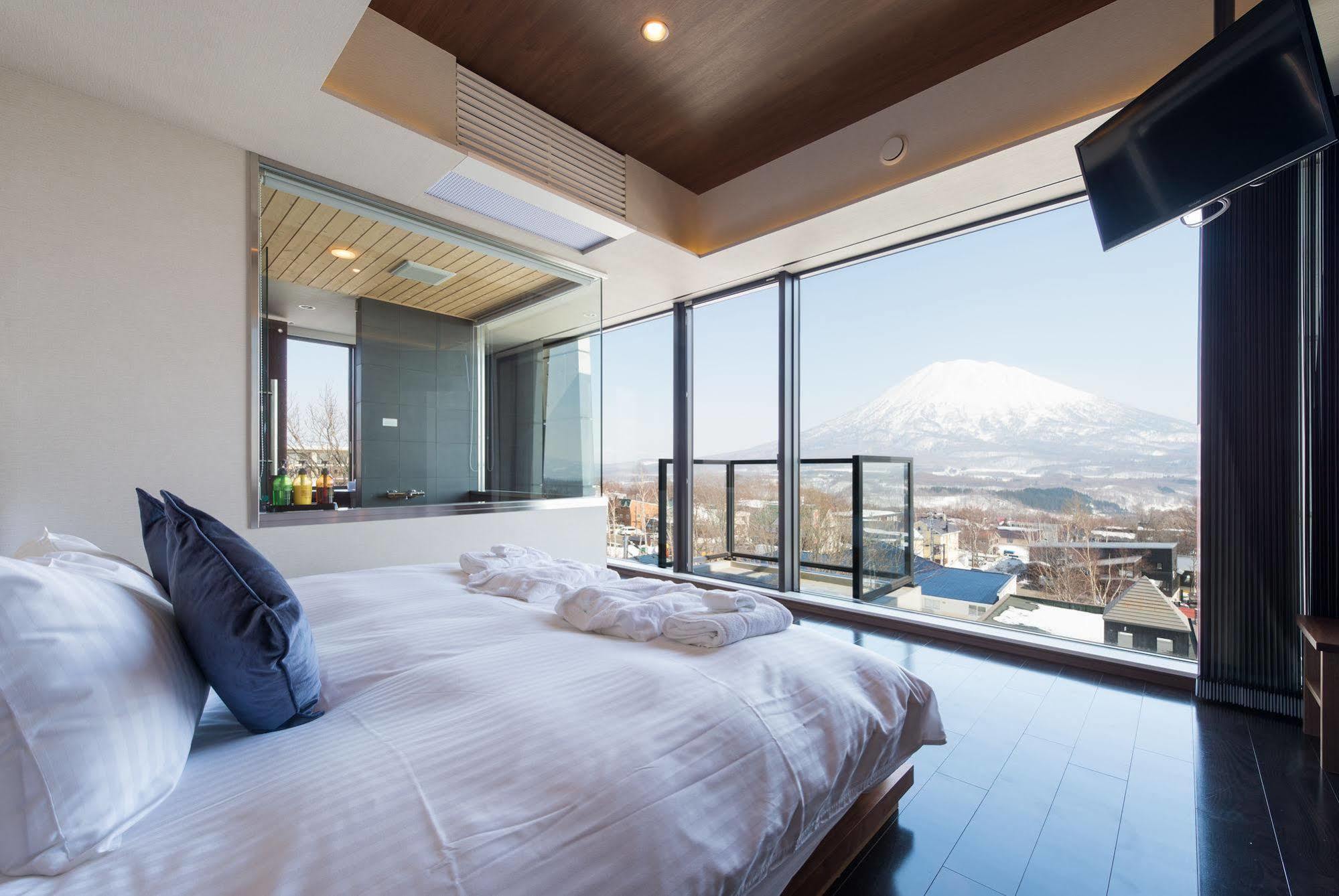 Miru Nozomi Views Aparthotel Кучан Екстериор снимка